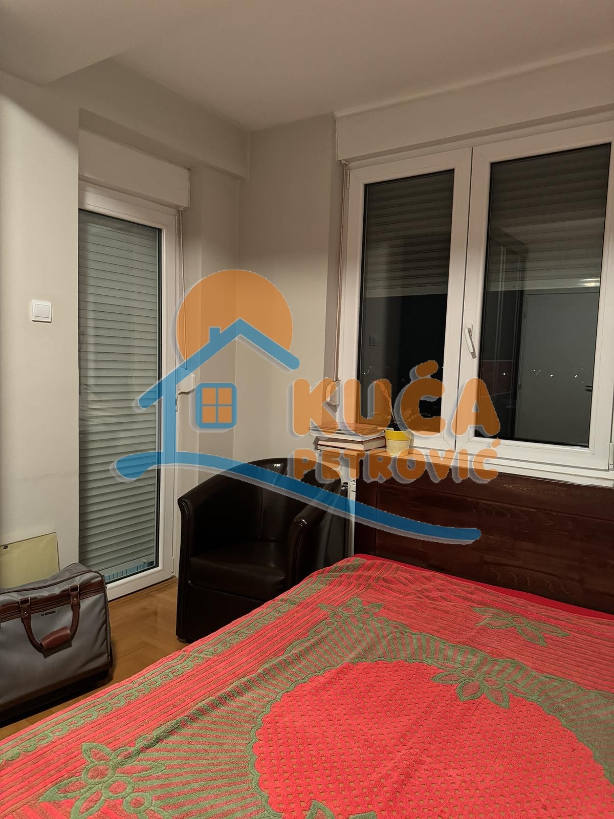 četvorosoban stan, 150 m2, Ćele kula, Romanijska ID: p-014153 19
