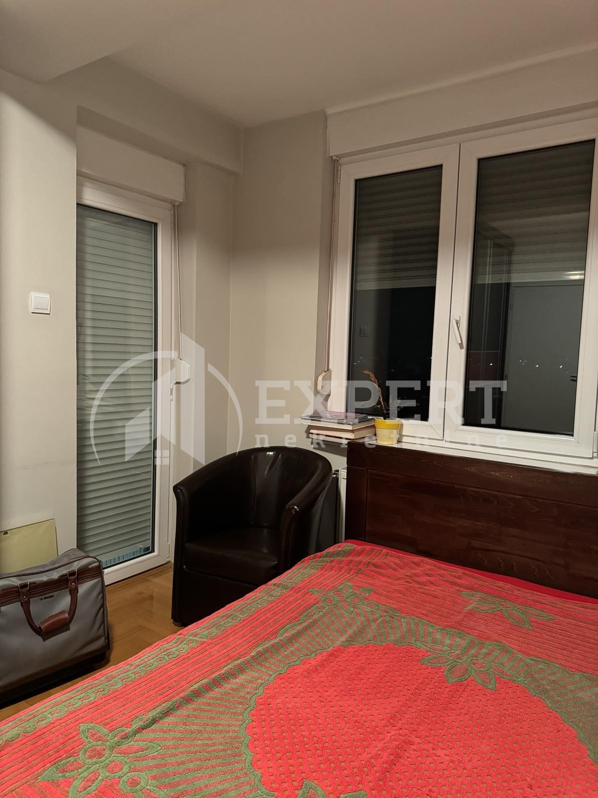 četvorosoban stan, 150 m2, Ćele kula, Romanijska ID: p-014153 19