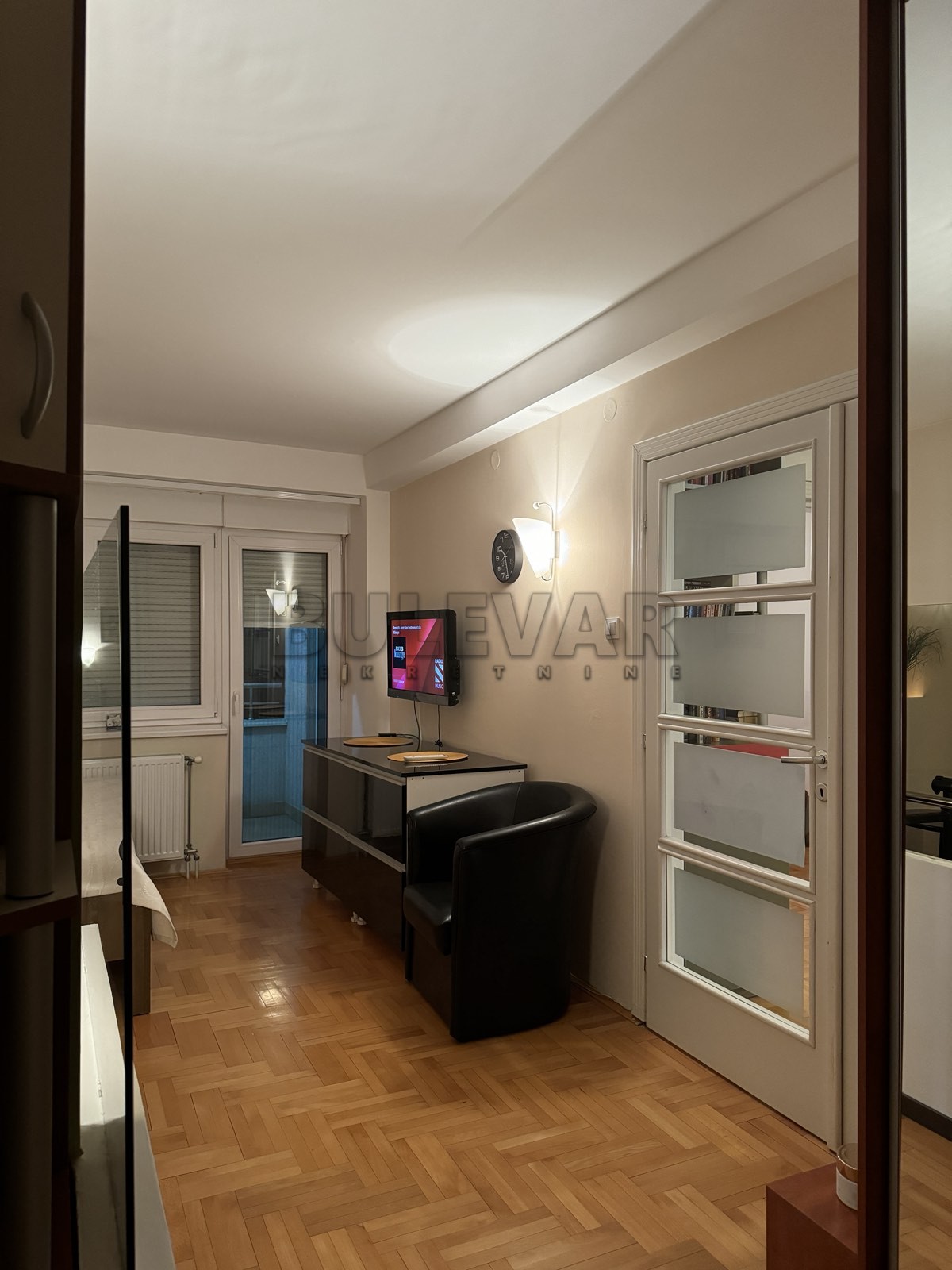 četvorosoban stan, 150 m2, Ćele kula, Romanijska ID: p-014153 17