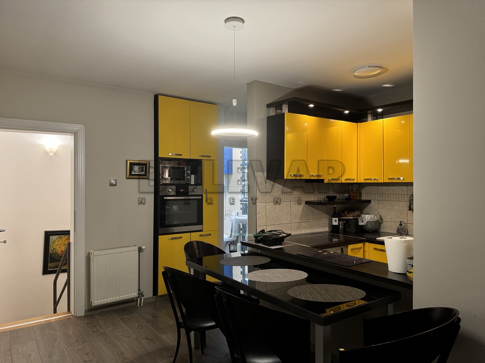 četvorosoban stan, 150 m2, Ćele kula, Romanijska ID: p-014153 2