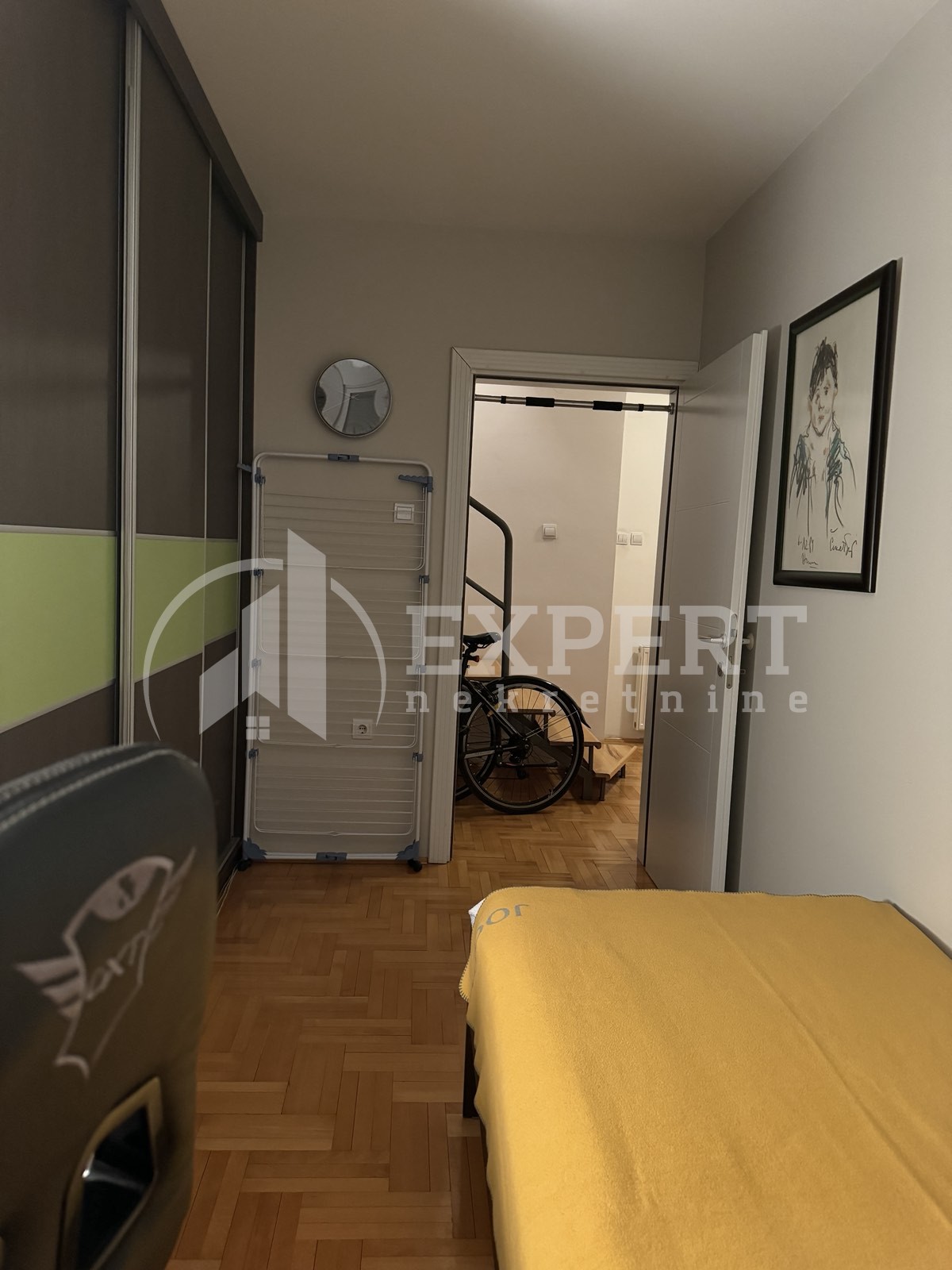 četvorosoban stan, 150 m2, Ćele kula, Romanijska ID: p-014153 24