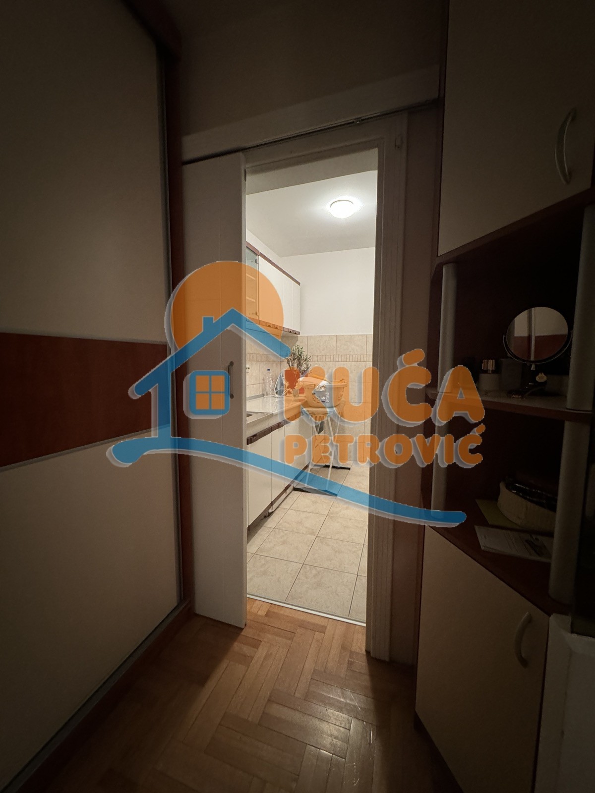 četvorosoban stan, 150 m2, Ćele kula, Romanijska ID: p-014153 28