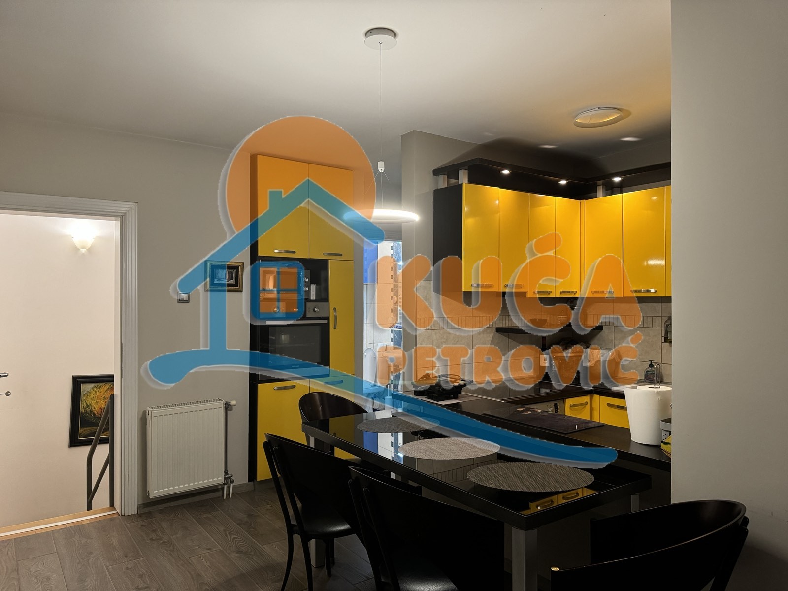 četvorosoban stan, 150 m2, Ćele kula, Romanijska ID: p-014153 2