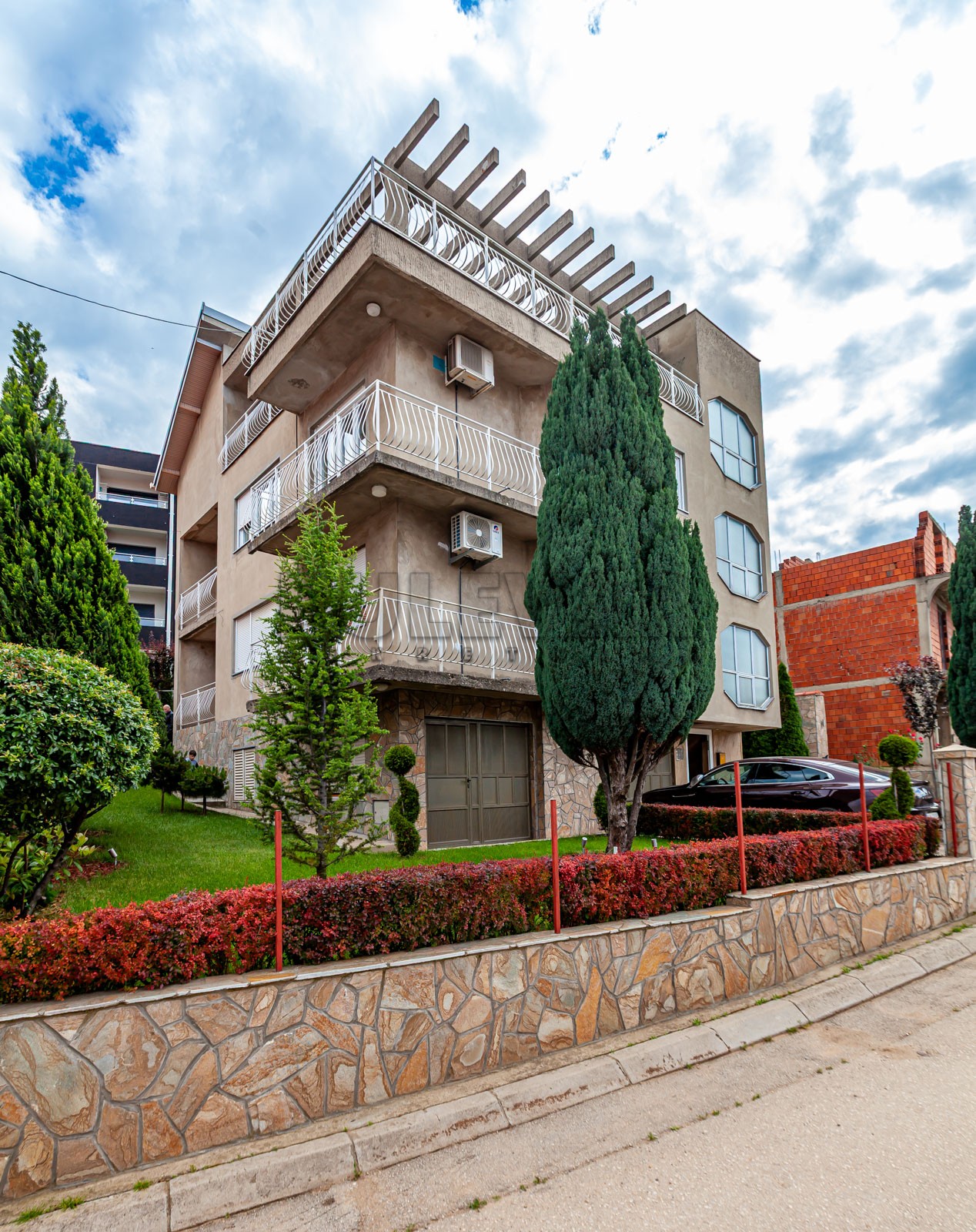 četvorosobna kuća, 330 m2, Palilula, Durmitorska ID: p-014147 1