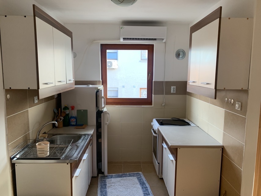 IZDAVANJE  Stan Pantelej Nis 2