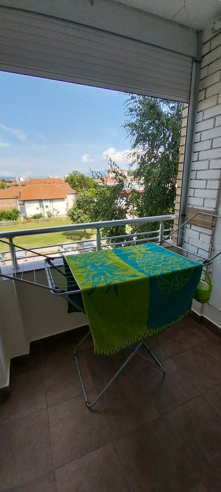 Izdajem dvosoban kompletno namesten stan 3