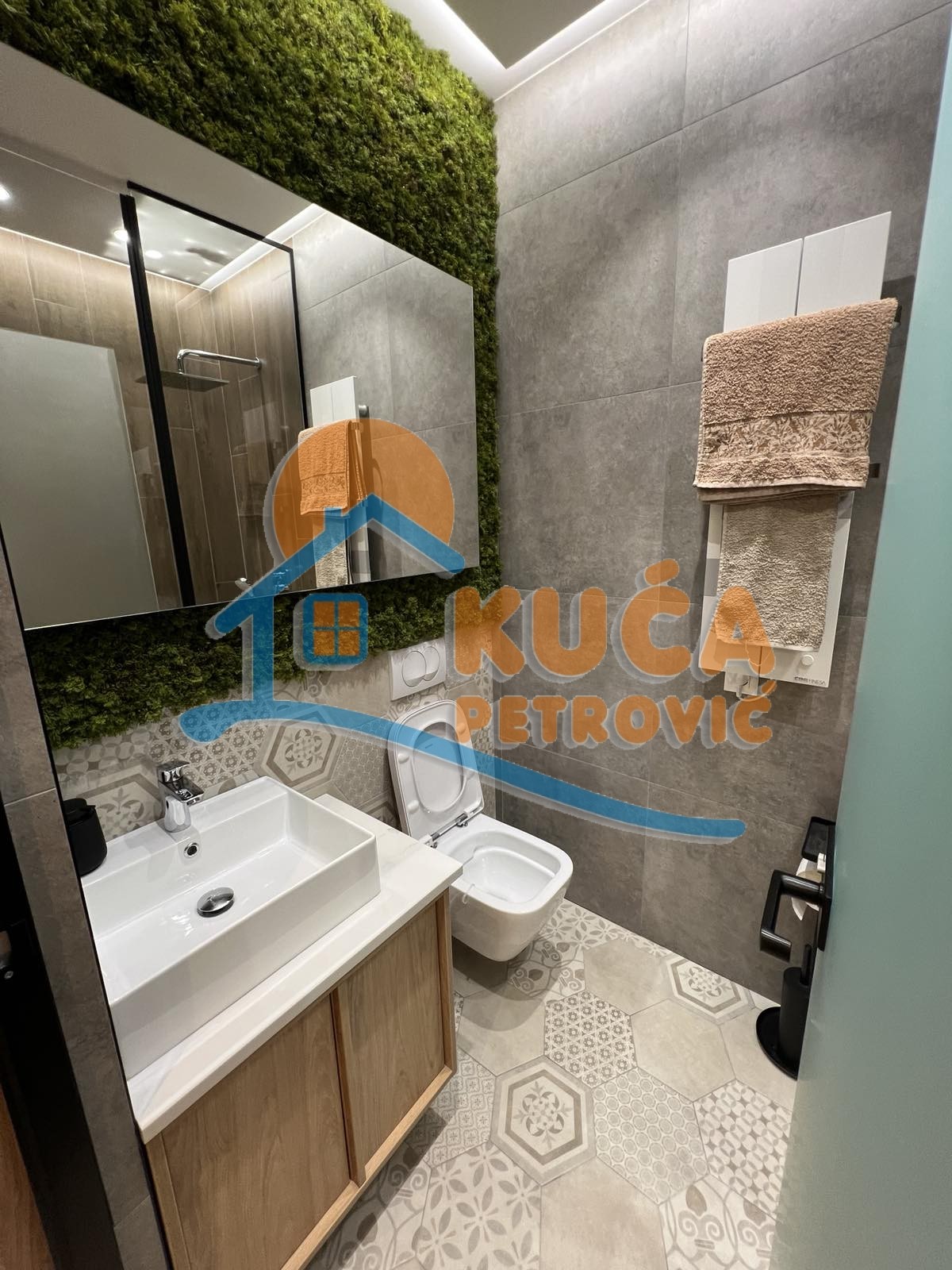 Jednosoban stan, 37 m2, Centar, Jeronimova ID: i-09202 19