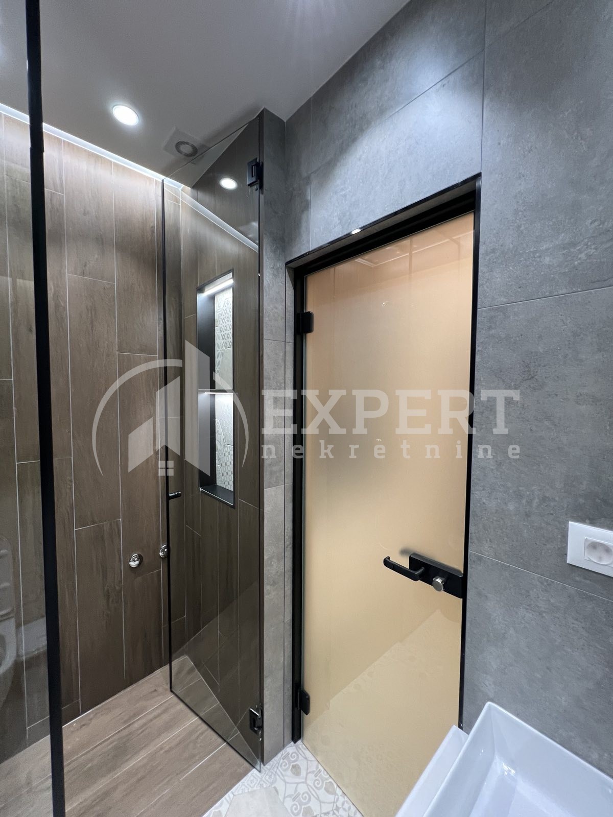 Jednosoban stan, 37 m2, Centar, Jeronimova ID: i-09202 18