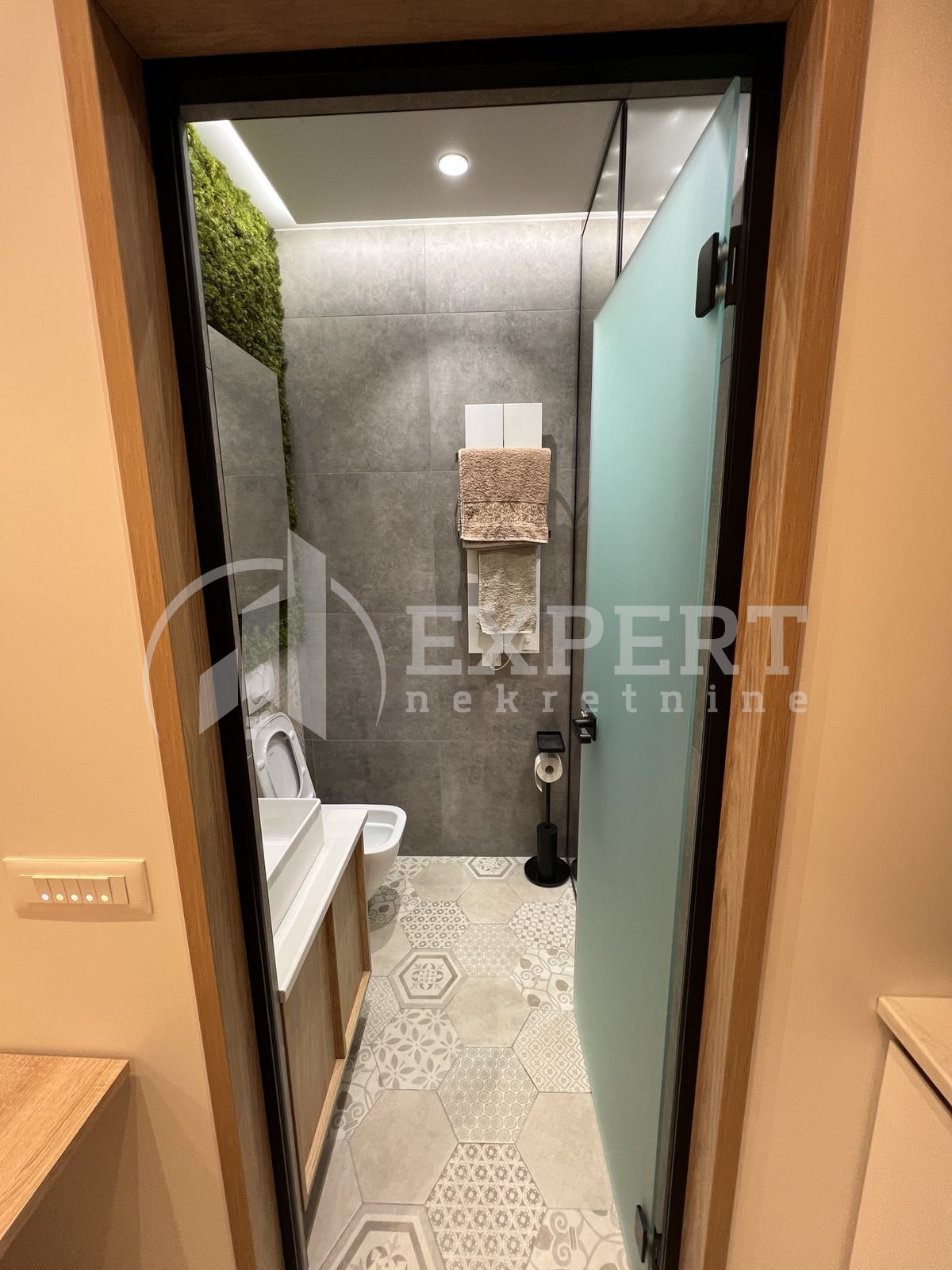 Jednosoban stan, 37 m2, Centar, Jeronimova ID: i-09202 20