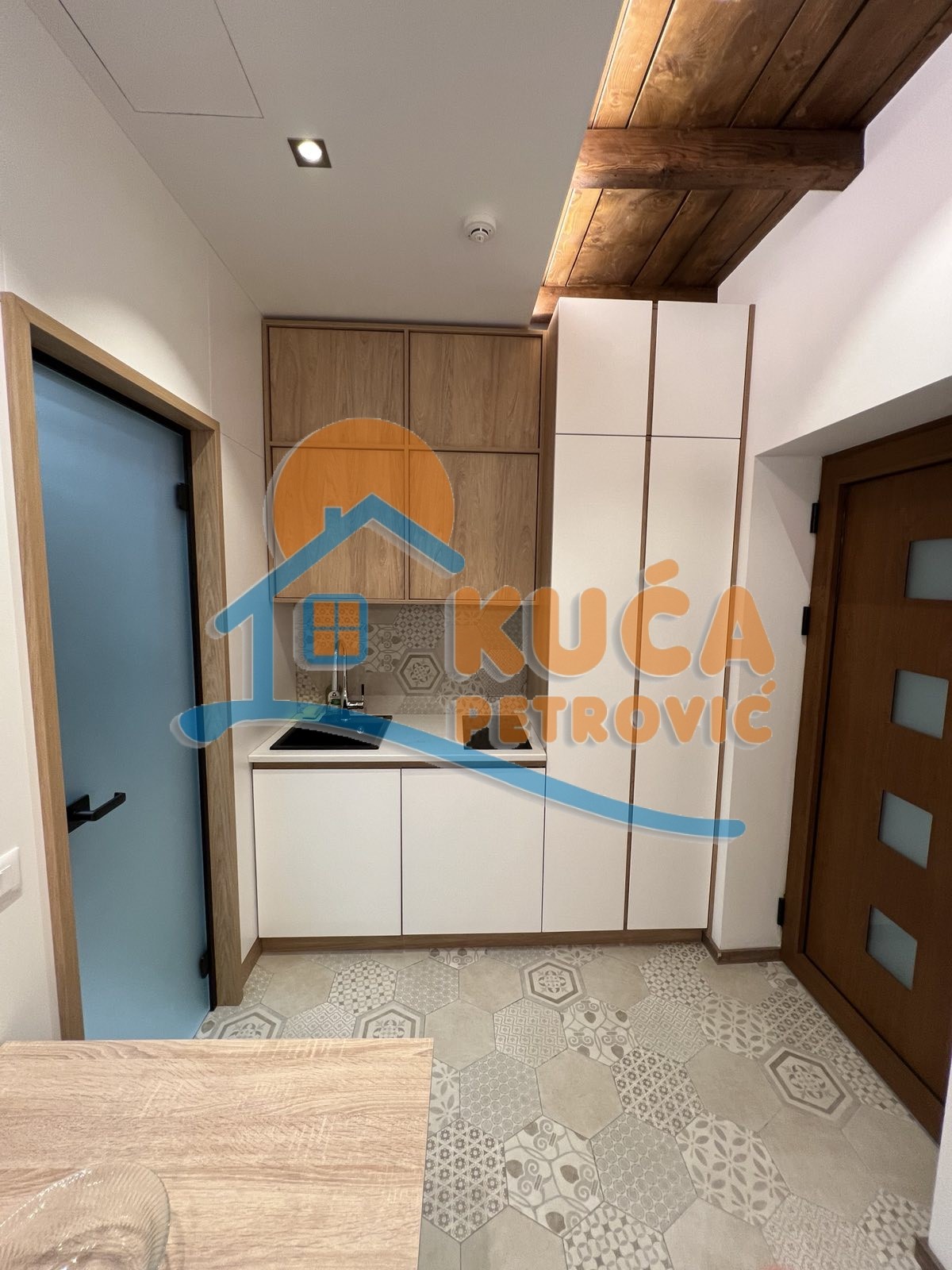 Jednosoban stan, 37 m2, Centar, Jeronimova ID: i-09202 15