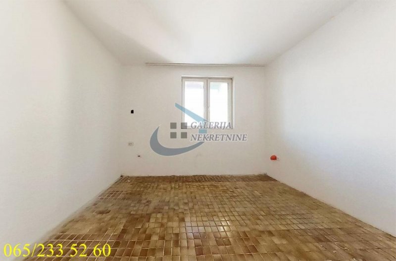 Čukarica  Železnik   Svete Milutinovića 247m2 2