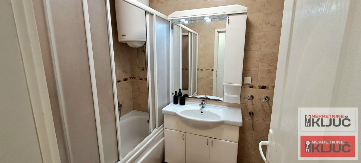 CENTAR, 56m2, Dvoiposoban, Renoviran, Namešten 7