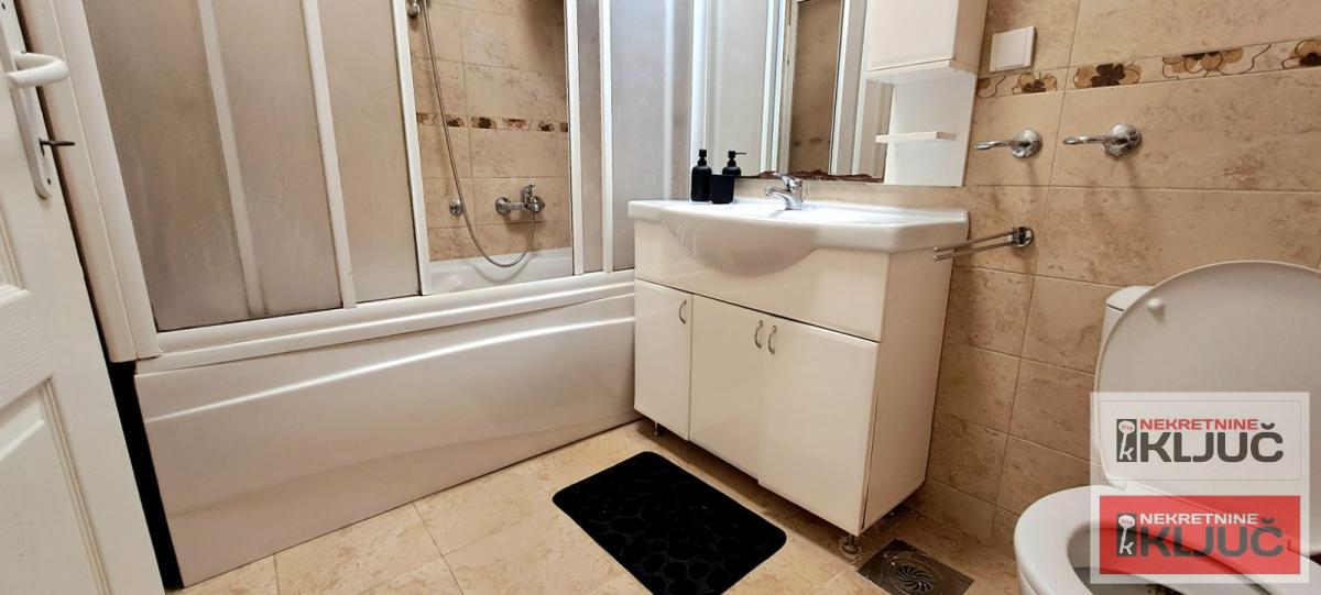 CENTAR, 56m2, Dvoiposoban, Renoviran, Namešten 8