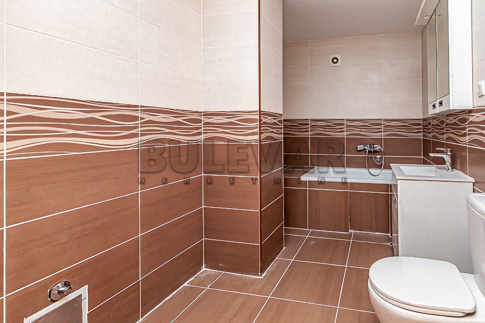 četvorosoban stan, 99 m2, Palilula, Zetska ID: p-014132 14