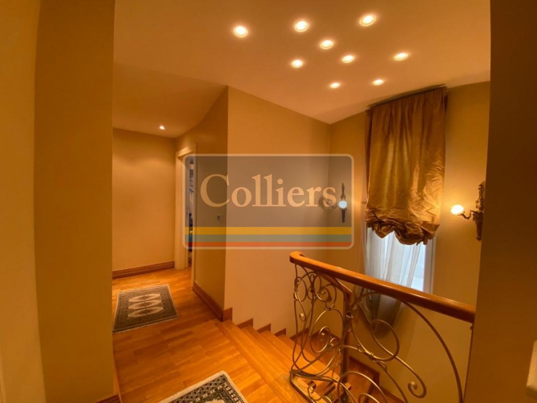 Stari grad, Dorćol, Gospodar Jevremova, 4.0, 192.00m2, 3000 EUR 4