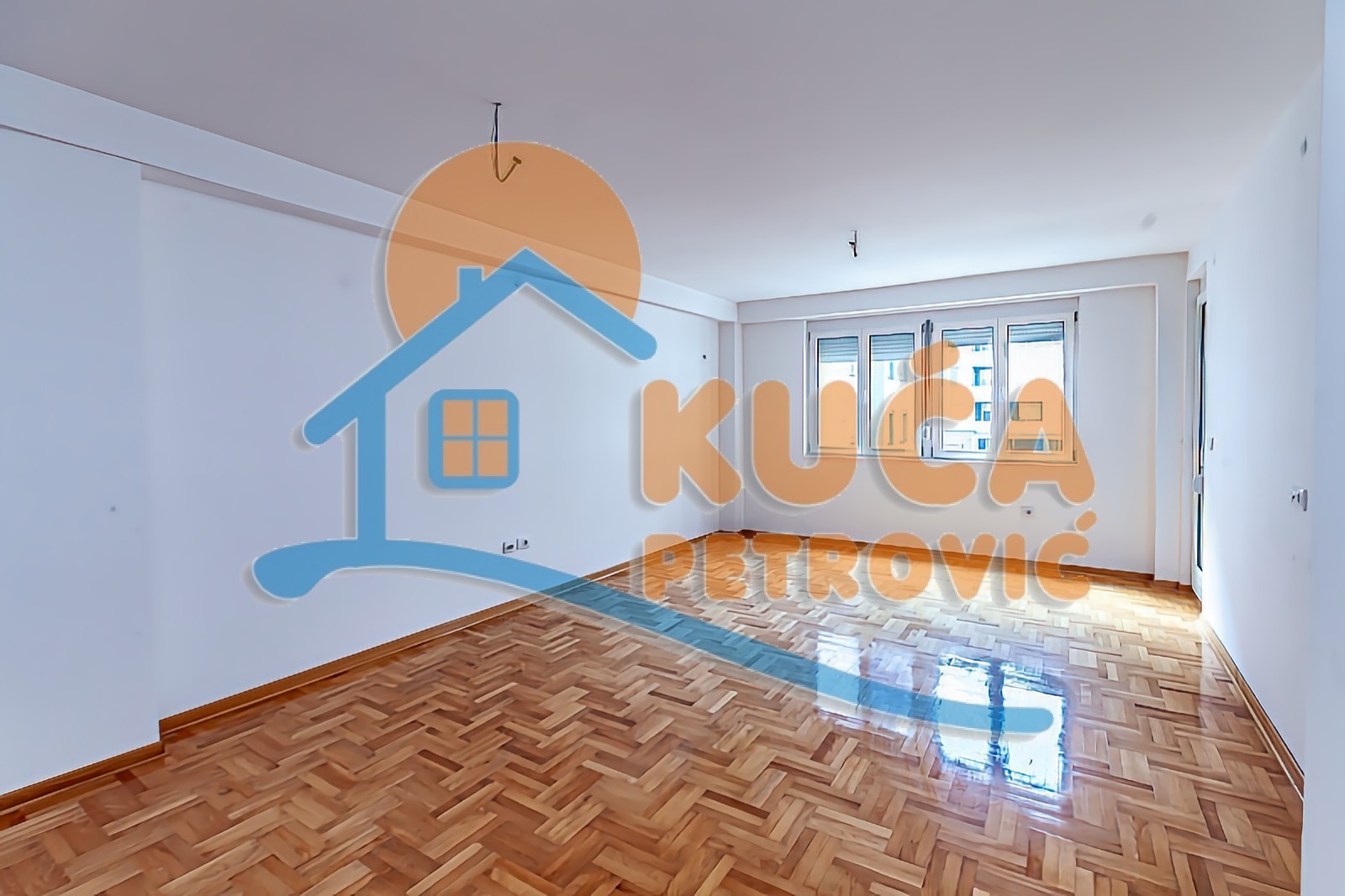 Trosoban stan, 99 m2, Palilula, Zetska ID: p-014131 1