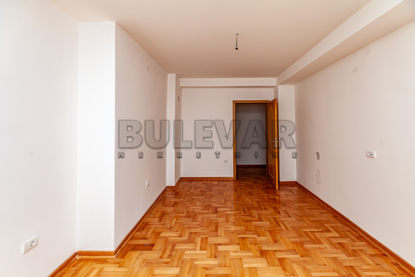 Trosoban stan, 99 m2, Palilula, Zetska ID: p-014131 12