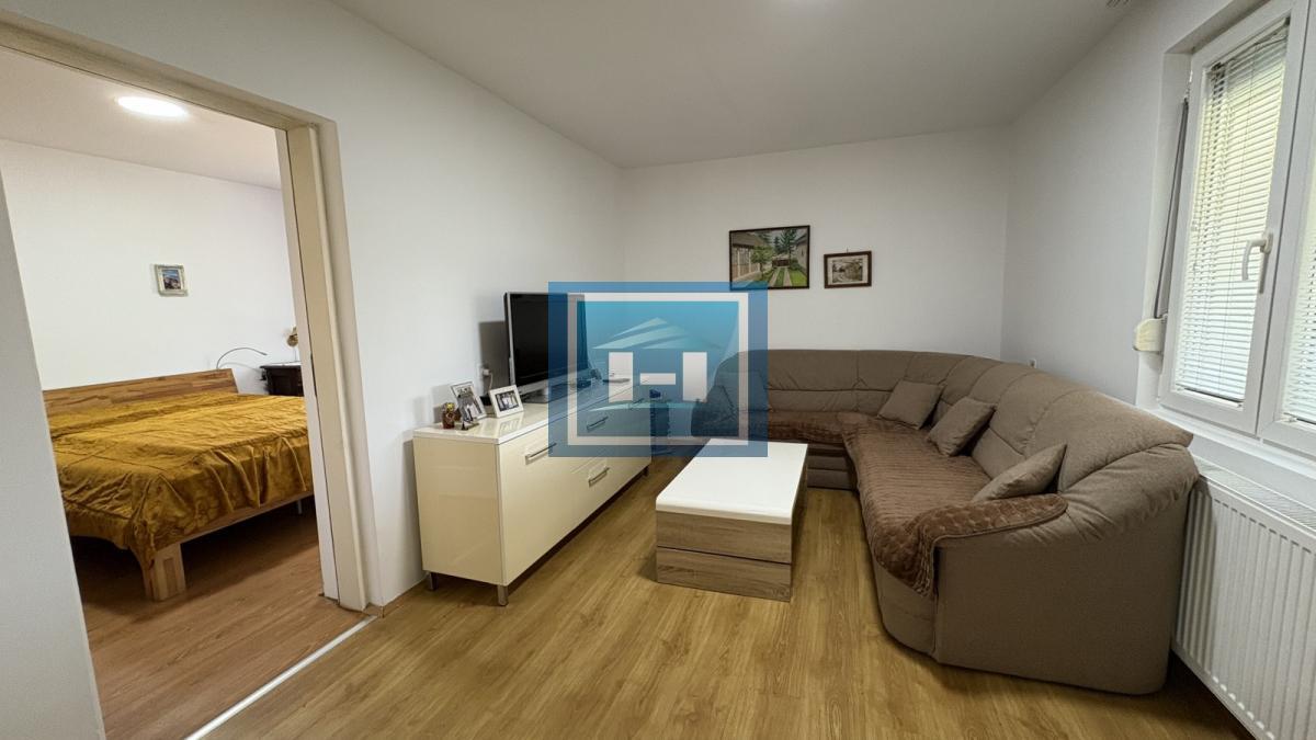 Na prodaju seosko domaćinstvo – dve renovirane kuće na placu od 169.83 ari 17