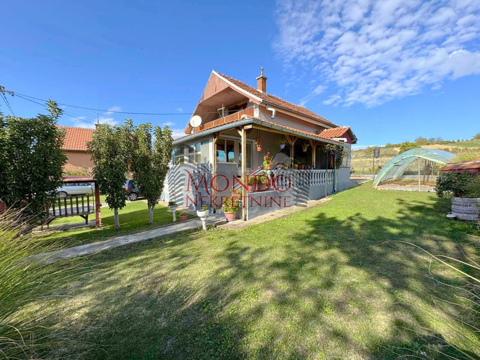 Vikend kuca na putu za Donje Vlase 1