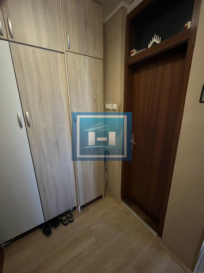 Na prodaju jednoiposoban stan 49m² – Centar Jagodine 13