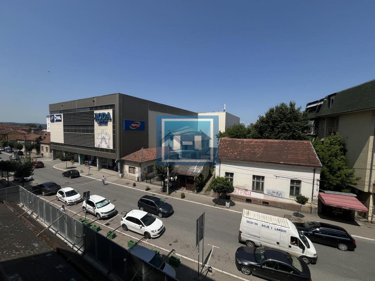 Na prodaju jednoiposoban stan 49m² – Centar Jagodine 4