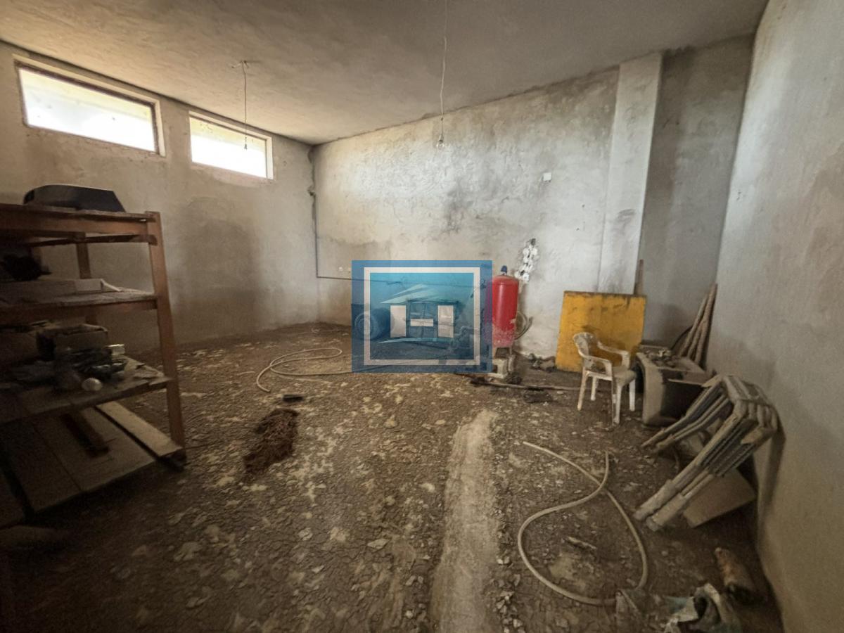 Hala od 1060m2 za izdavanje 12