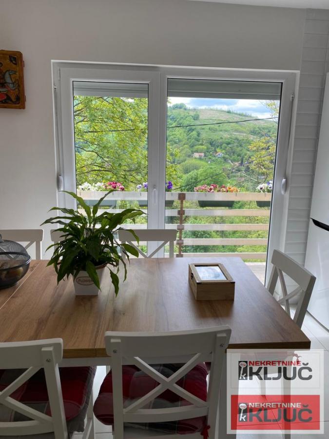 RAKOVAC, Kuća 154 m2 na placu  od 16 ari 9