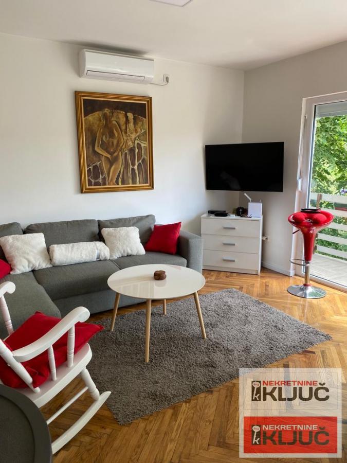 RAKOVAC, Kuća 154 m2 na placu  od 16 ari 24