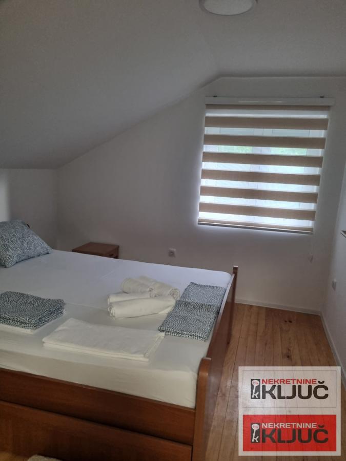 RAKOVAC, Kuća 154 m2 na placu  od 16 ari 30