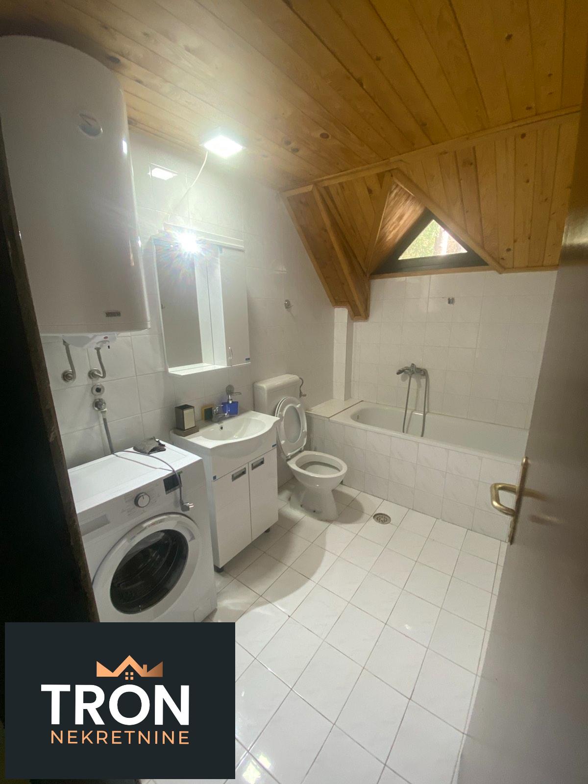 Vikend kućica apartmani u Borovoj šumi 5