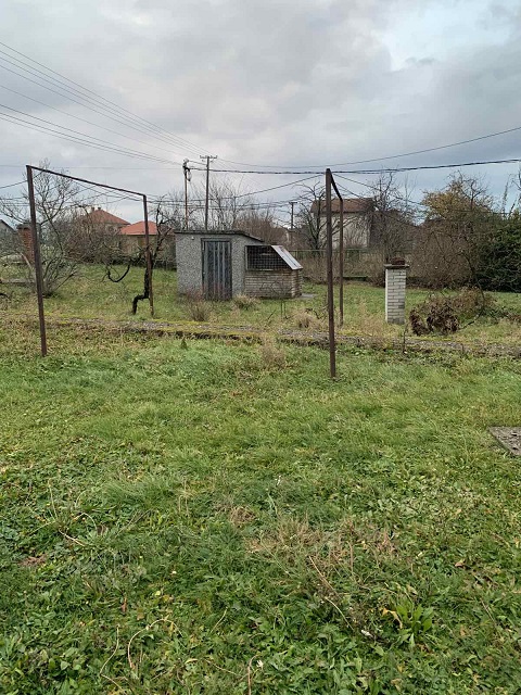 Prodajem zemljiste sa kucom od 360m2 u Stepojevcu Lazarevac 4