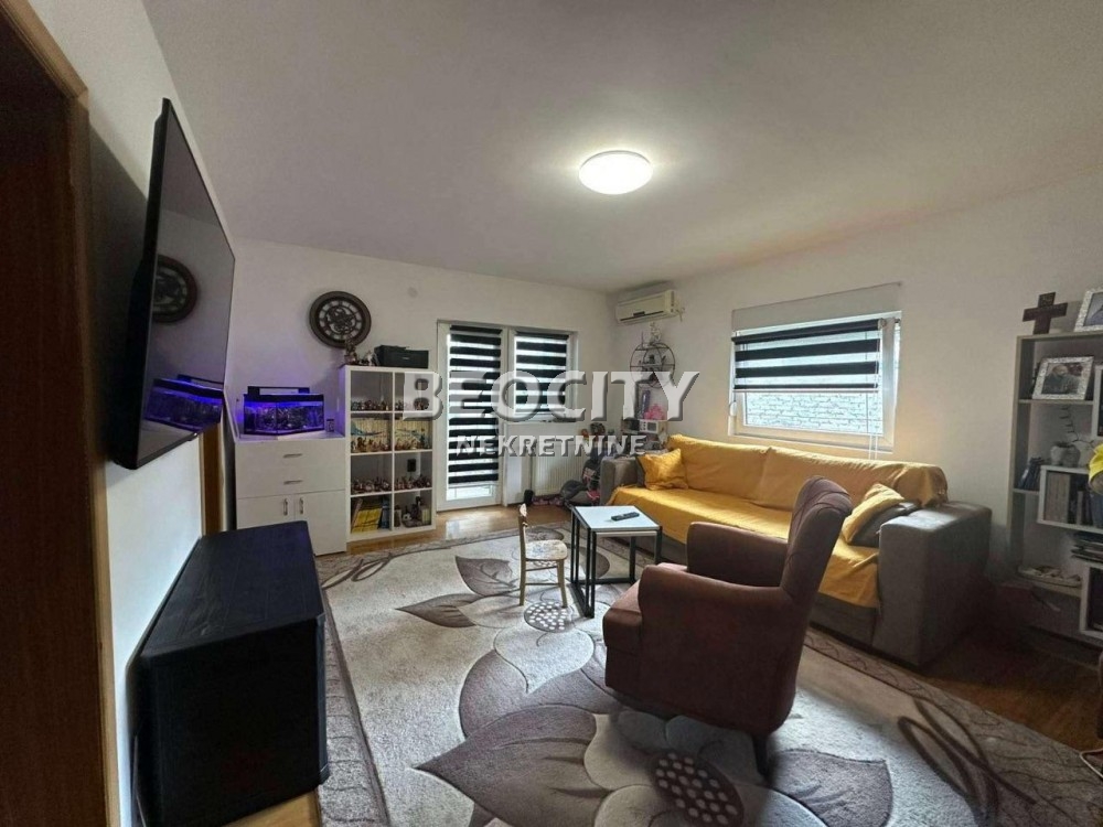 četvorosobna kuća, 204 m2, Vidovdansko naselje, Simonodina ID: 119436 1