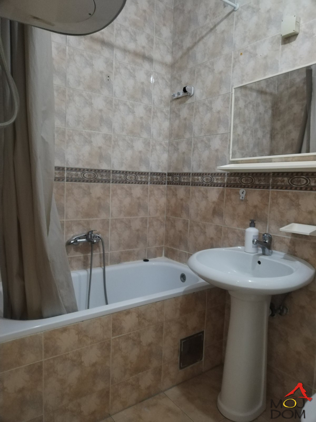 Stan,NOVI SAD,SOCIJALNO,kv: 42, € 123600, ID: 1030371 6