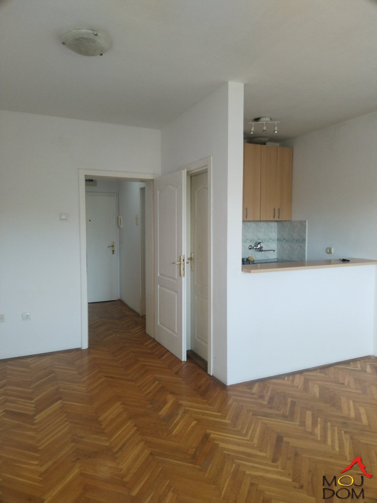 Stan,NOVI SAD,SOCIJALNO,kv: 42, € 123600, ID: 1030371 2