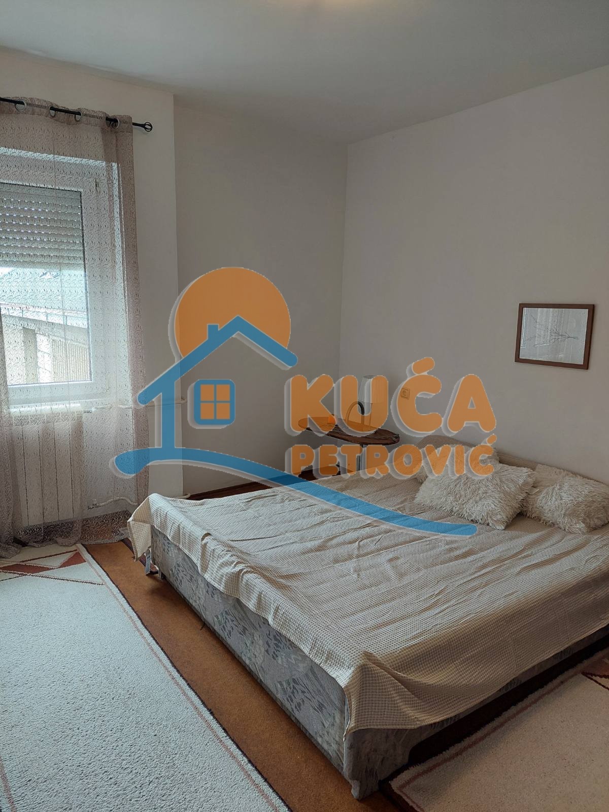 Trosoban stan, 80 m2, Centar, Prvomajska ID: i-014202 6