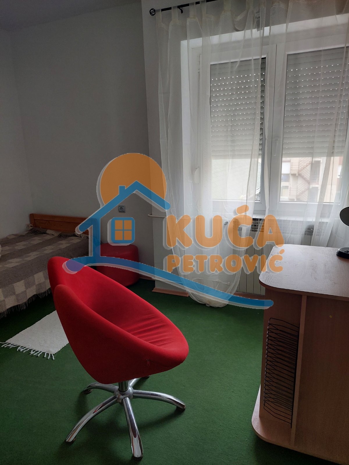 Trosoban stan, 80 m2, Centar, Prvomajska ID: i-014202 7