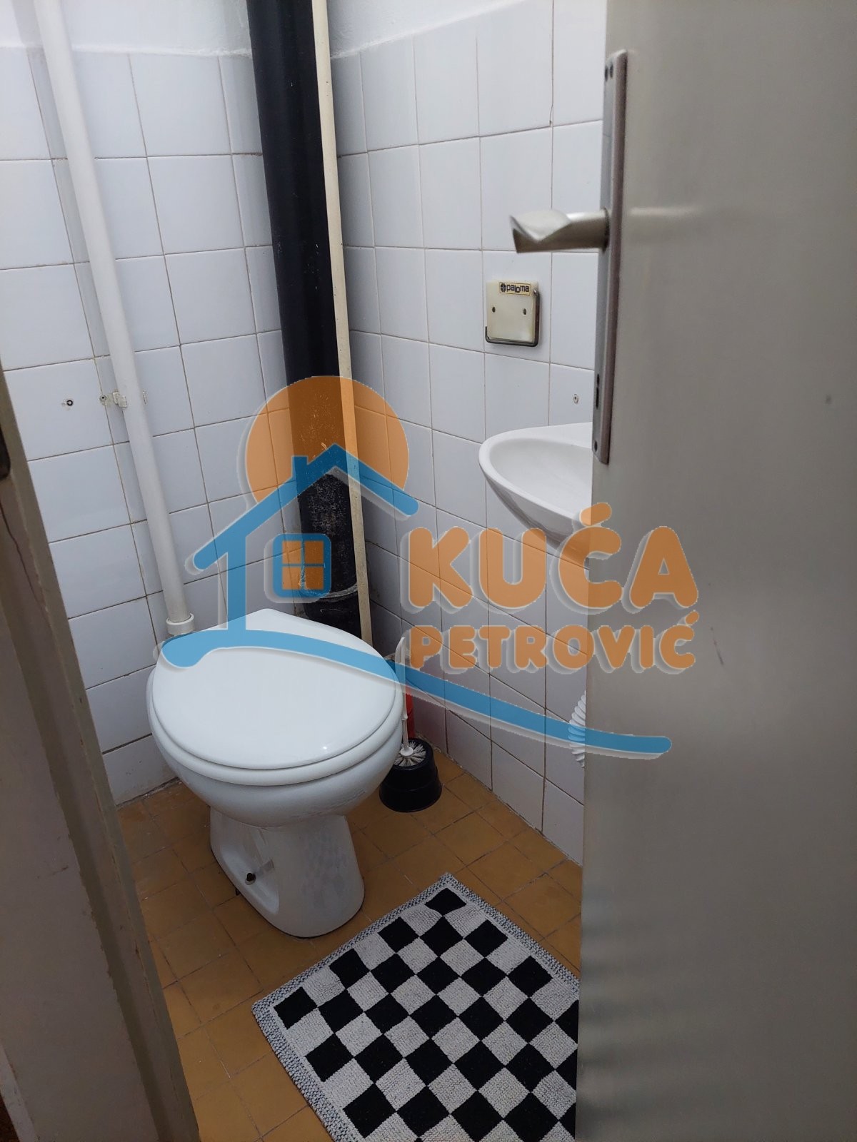 Trosoban stan, 80 m2, Centar, Prvomajska ID: i-014202 8