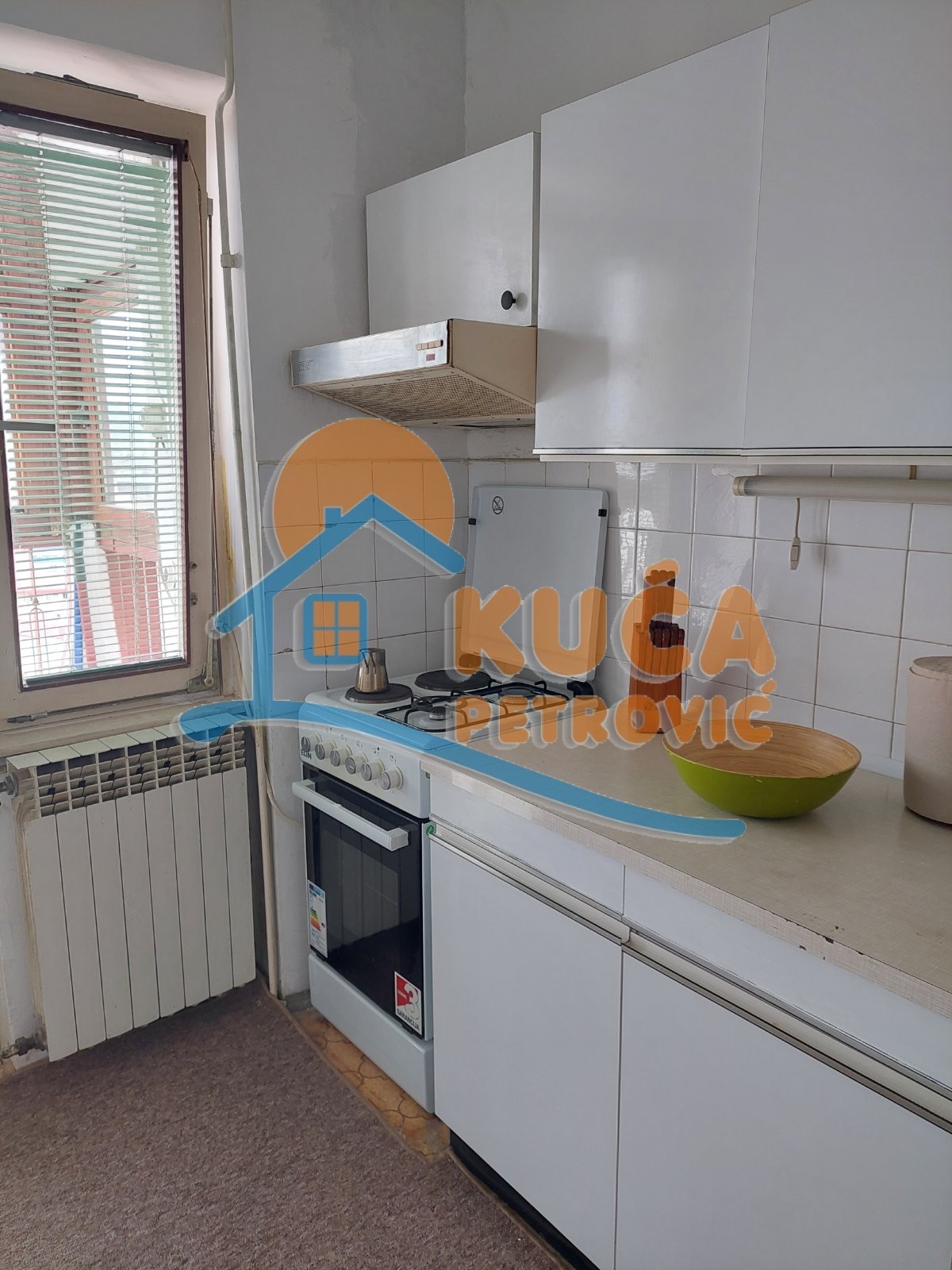 Trosoban stan, 80 m2, Centar, Prvomajska ID: i-014202 3