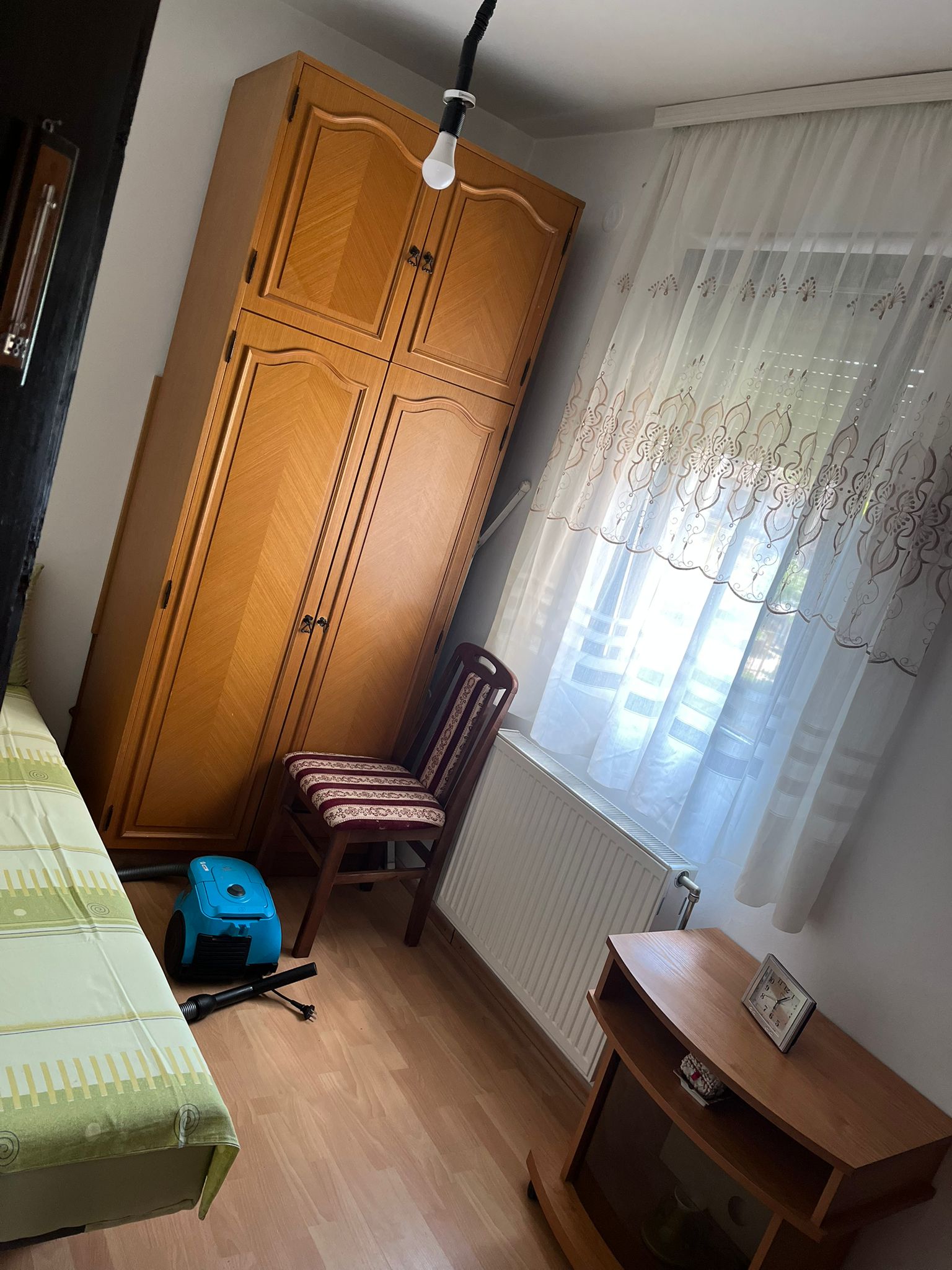 Izdajem jednoiposoban stan u Smederevu  Senjak 2