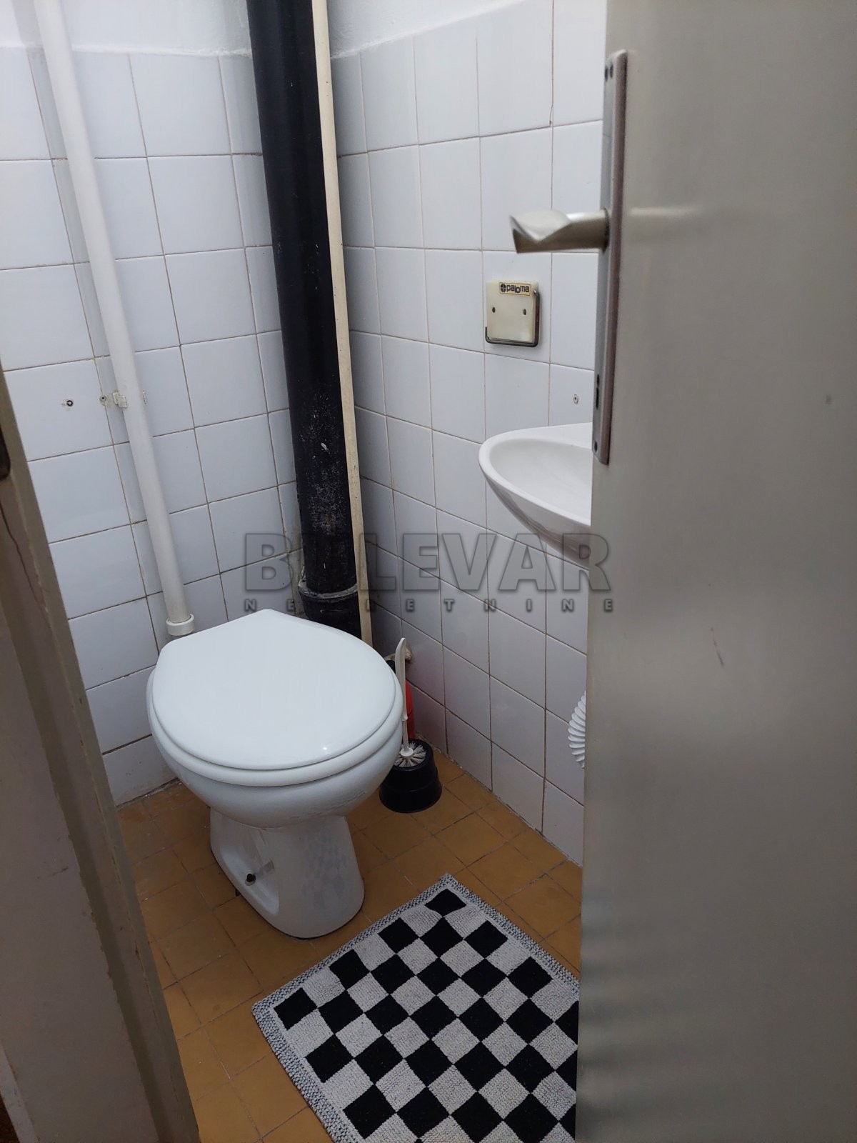 Trosoban stan, 80 m2, Centar, Prvomajska ID: i-014202 8