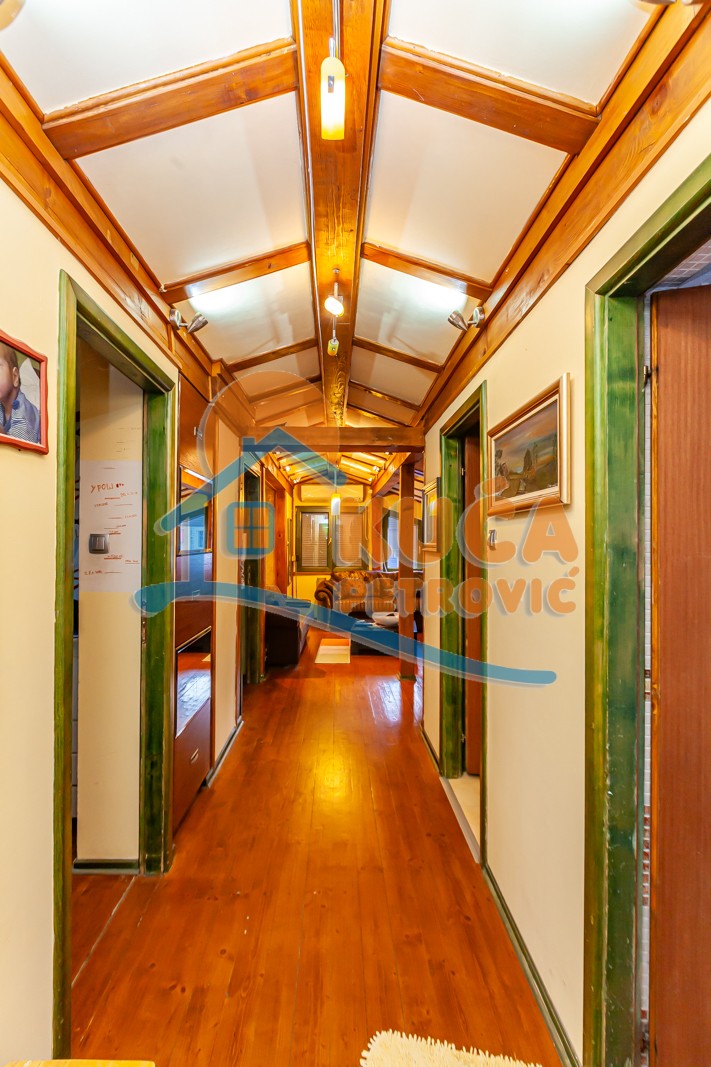 Trosoban stan, 85 m2, Čair, Tome Rosandića ID: p-014211 16