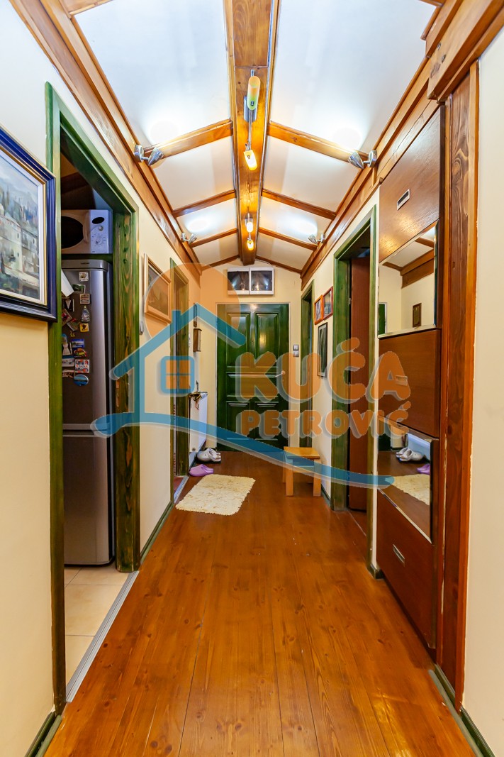 Trosoban stan, 85 m2, Čair, Tome Rosandića ID: p-014211 10