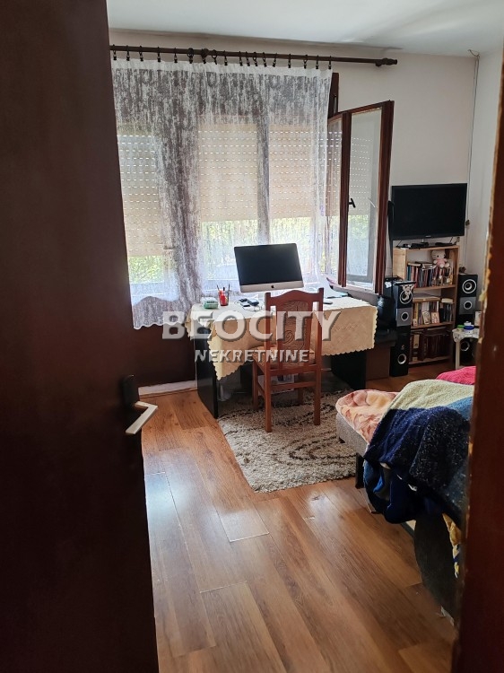 Trosobna kuća, 241 m2 ID: 119519 11