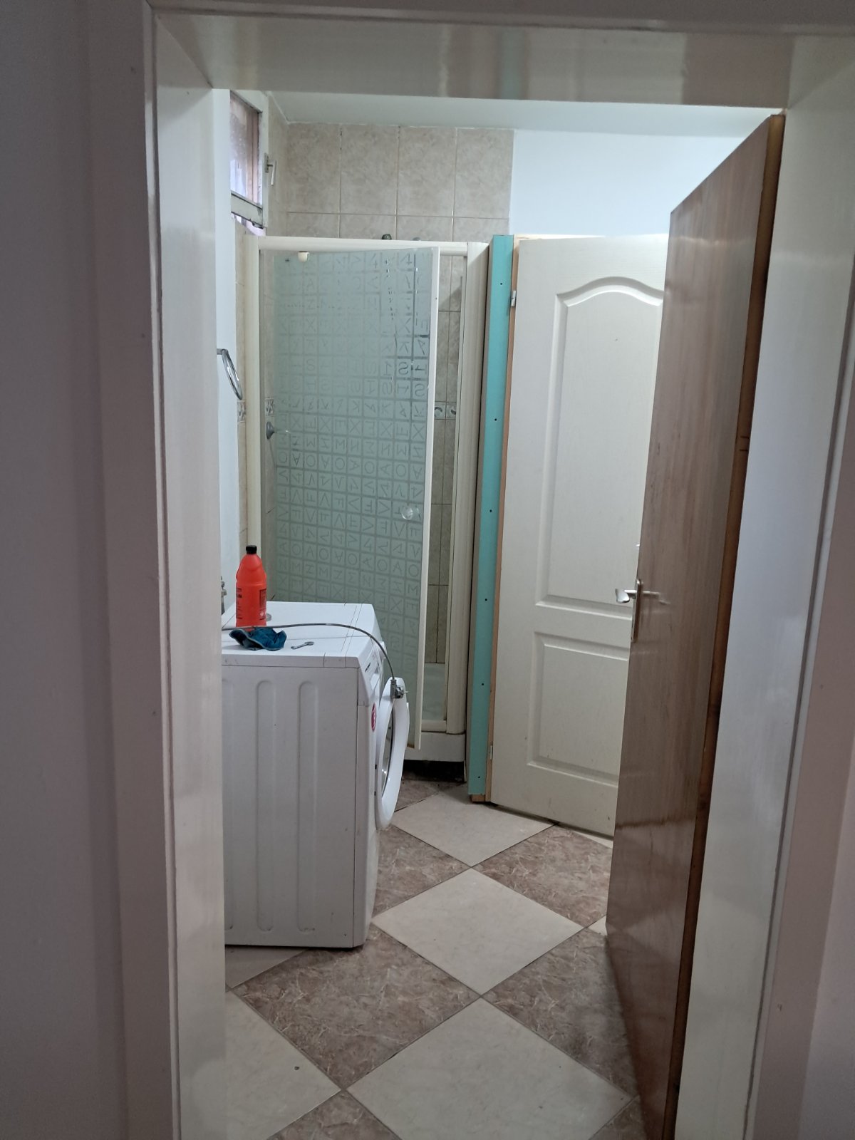 Izdajem smestaj za radnike u Dobanovcima 4