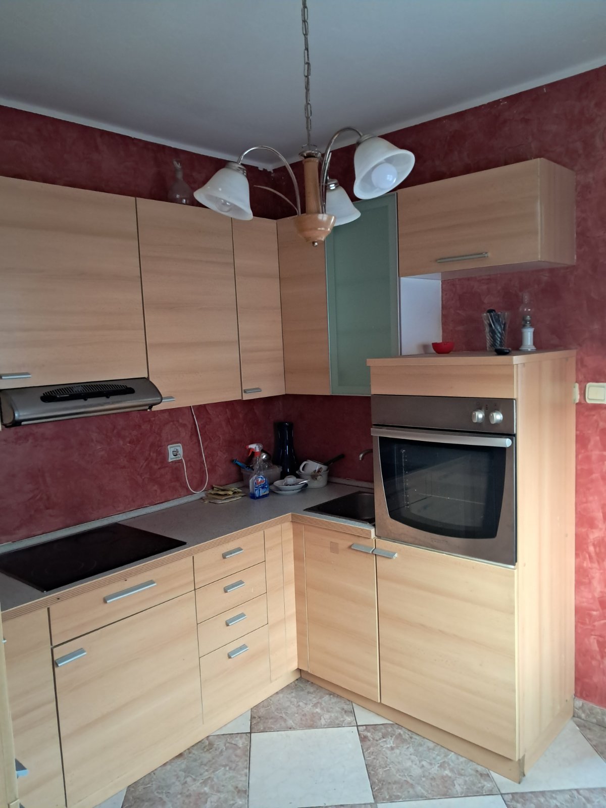 Izdajem smestaj za radnike u Dobanovcima 5