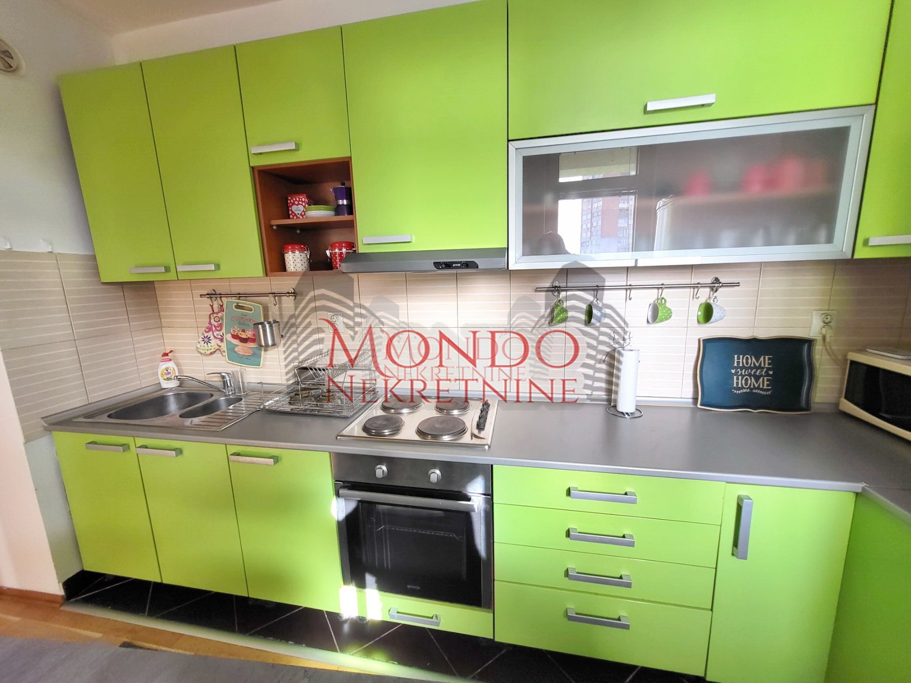 Jednoiposoban stan kod Filozofskog fakulteta 6