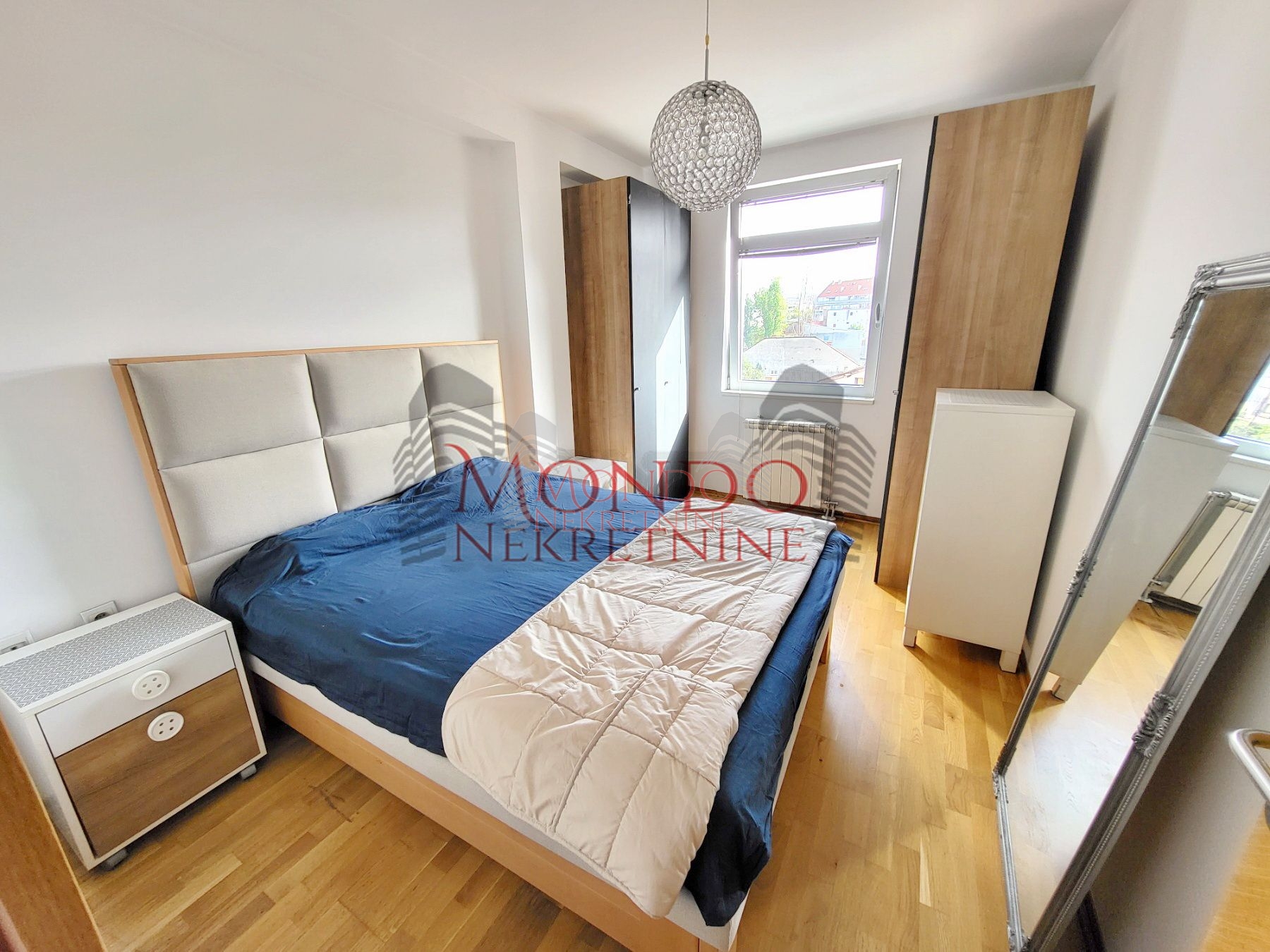 Jednoiposoban stan kod Filozofskog fakulteta 11