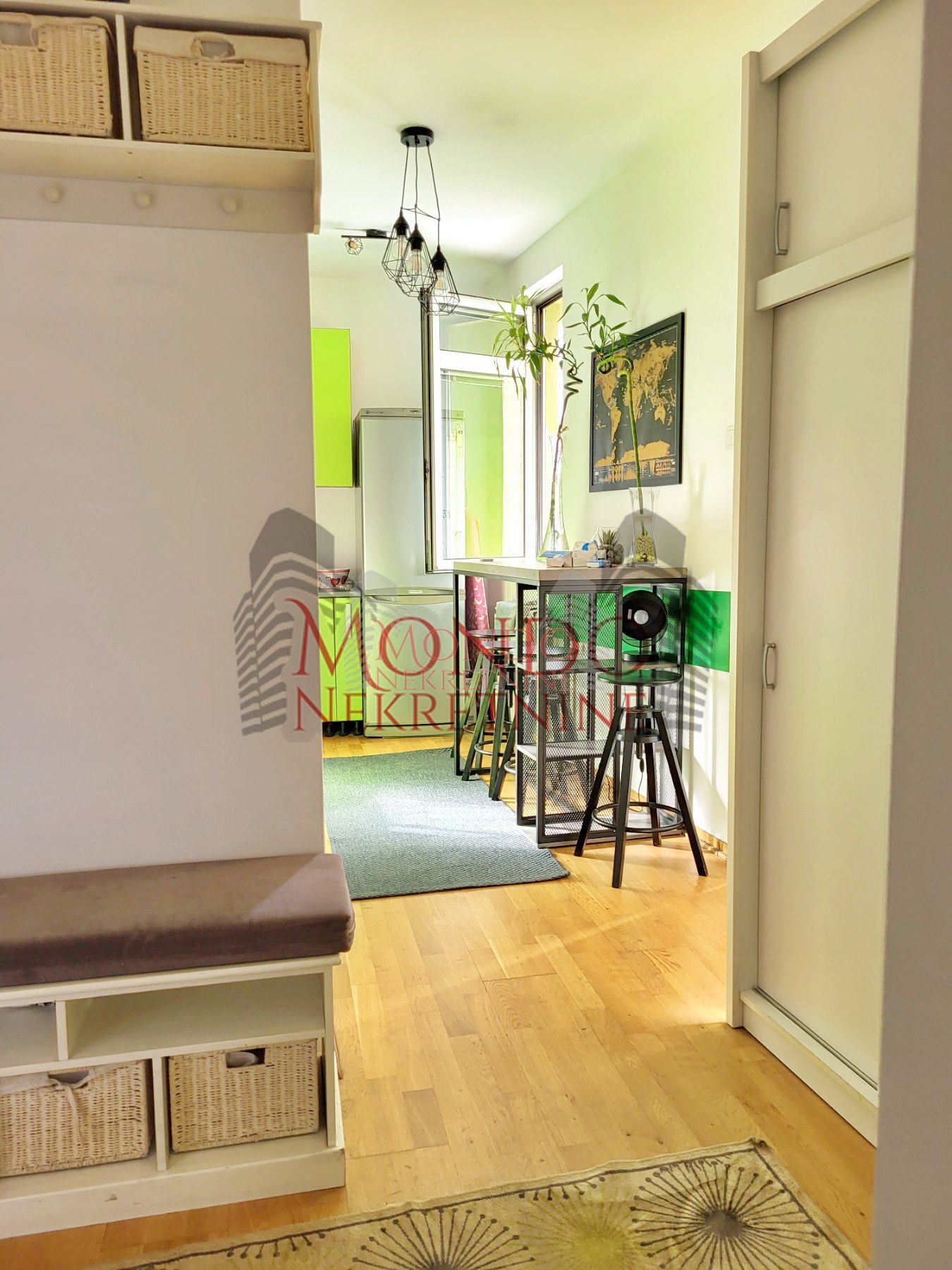 Jednoiposoban stan kod Filozofskog fakulteta 9