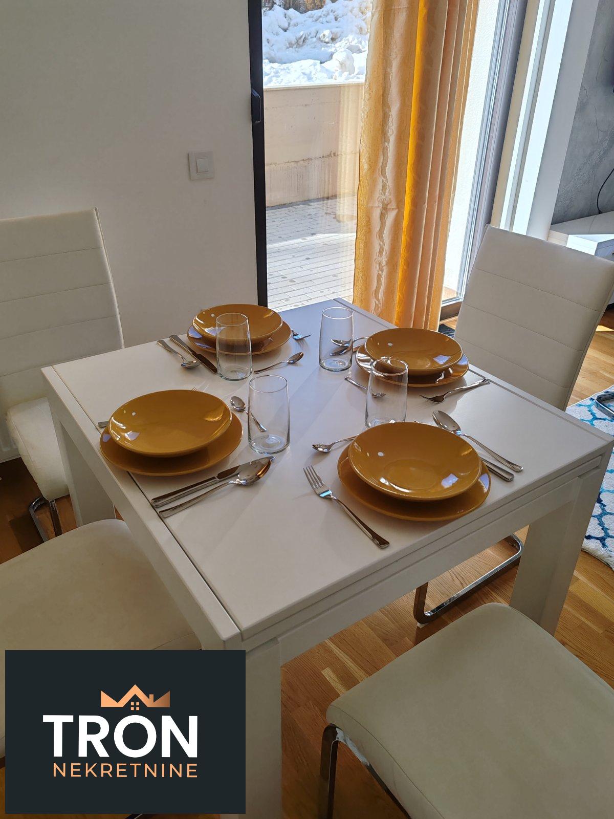 Jednosoban stan na prodaju na Zlatibru 69m2 2