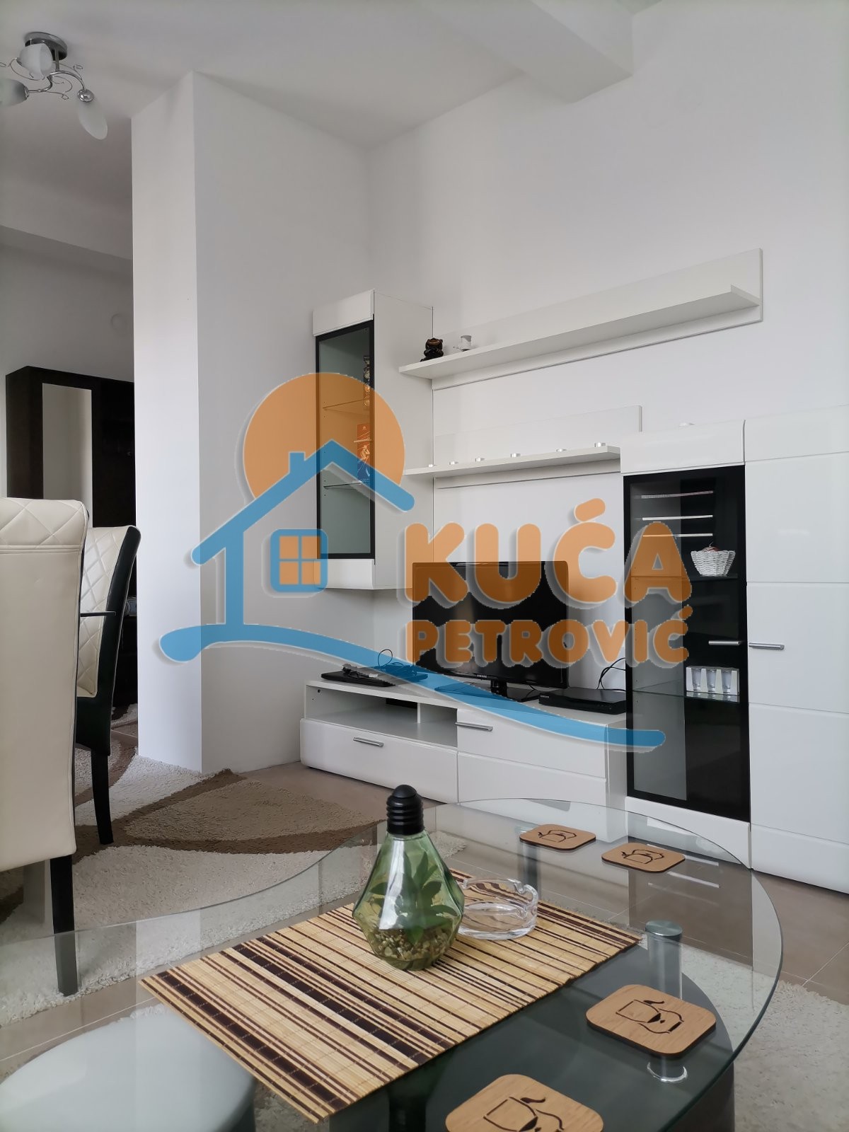 Jednosoban stan, 28 m2, Centar, Sinđelićev trg ID: i-06335 3